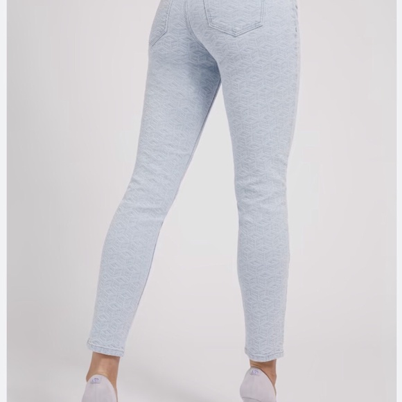 NWT Guess 1981 Skinny Light Cube Size 25 - Picture 2 of 4